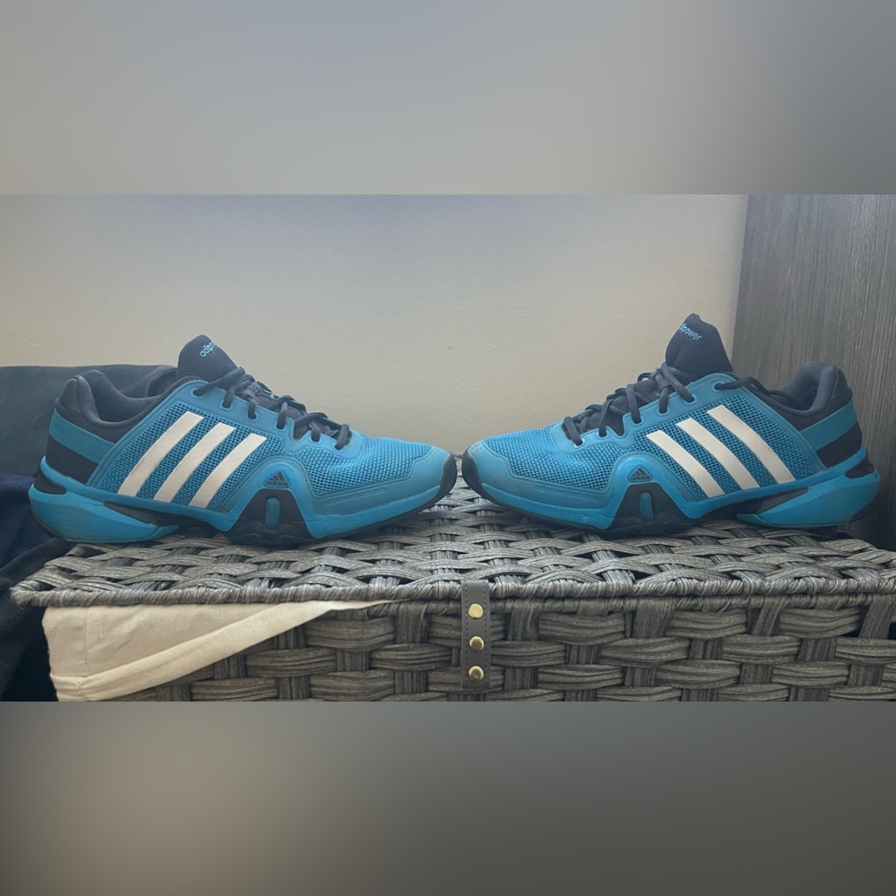 Adidas Barricade Tennis shoes
